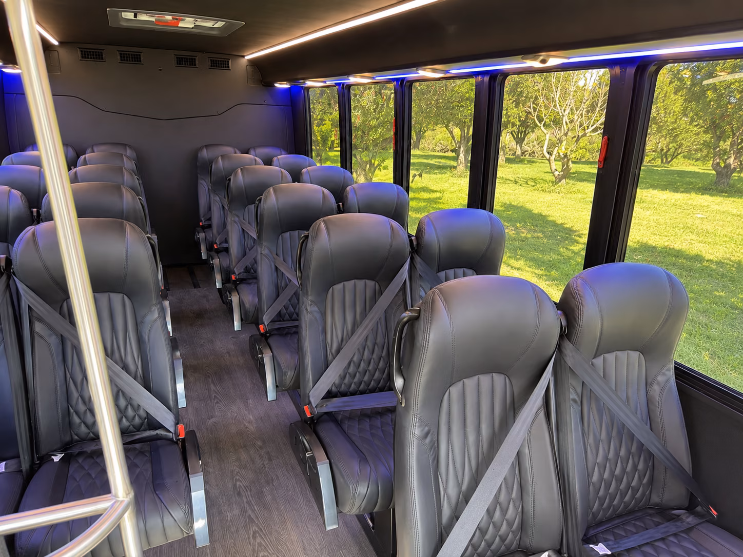 rialto 15 passenger minibus interior