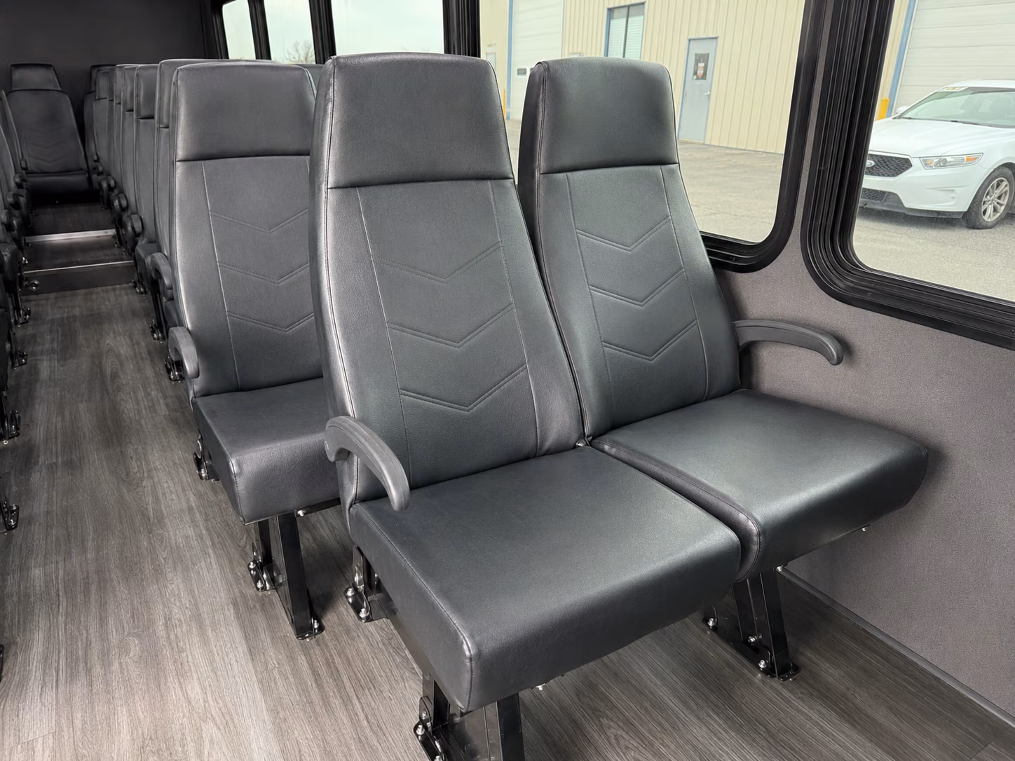 rialto 18 passenger minibus interior