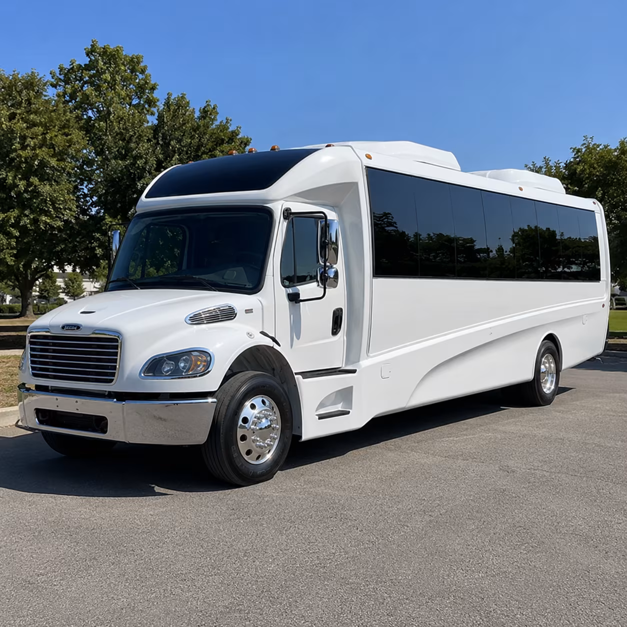 rialto 18 passenger minibus
