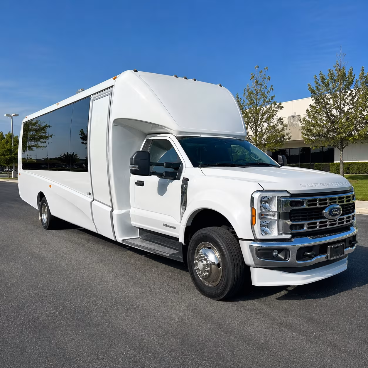 wedding and quinceanera buses for rialto celebrations